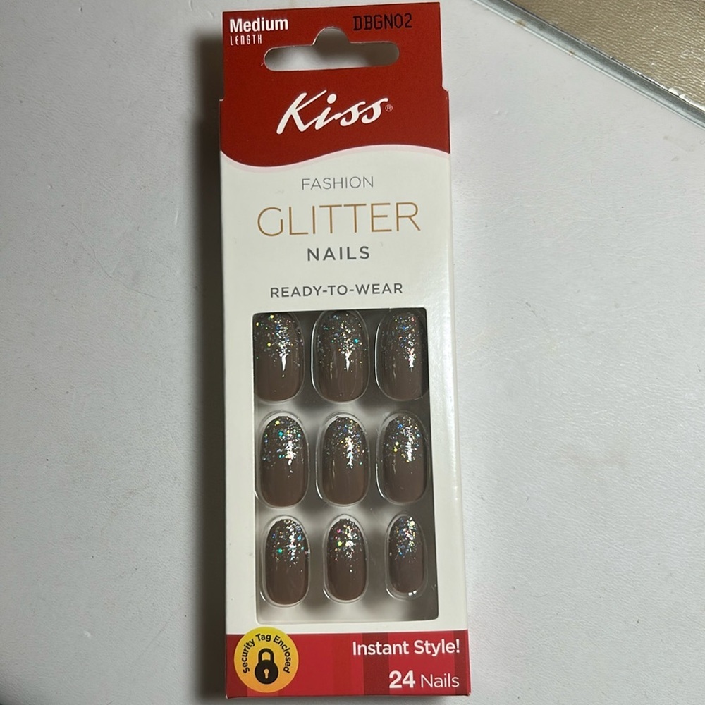 Kiss Glitter Nails